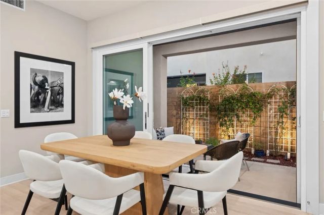 157 Crossover, Irvine, CA 92618