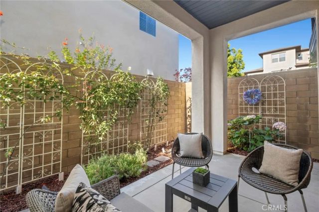 157 Crossover, Irvine, CA 92618