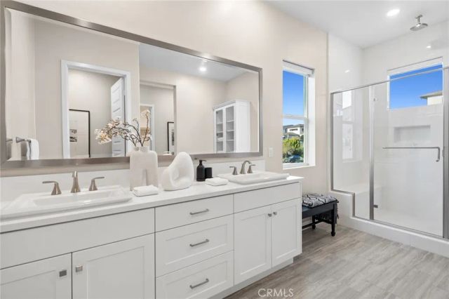 157 Crossover, Irvine, CA 92618