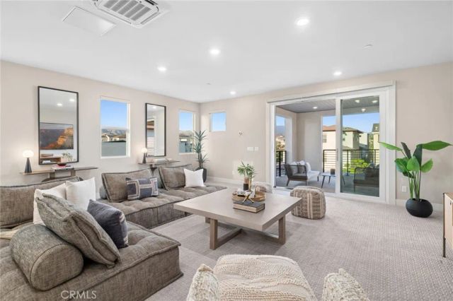 157 Crossover, Irvine, CA 92618