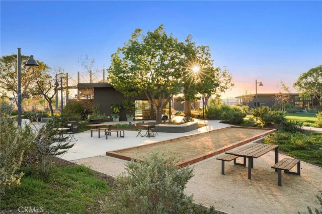157 Crossover, Irvine, CA 92618