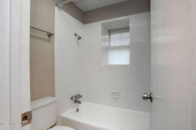 3527 Edmar Place, Jackson, MS 39216