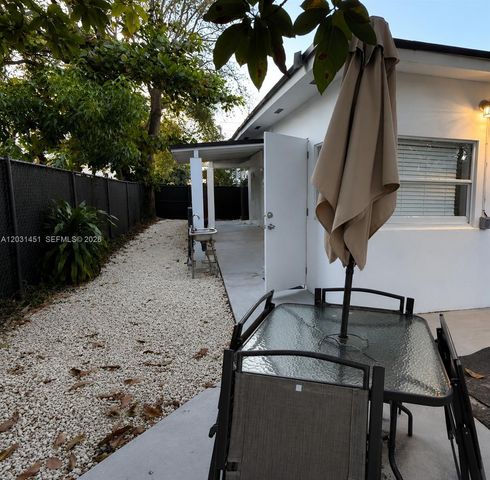 7815 NW 5th Ct 3, Miami, FL 33150