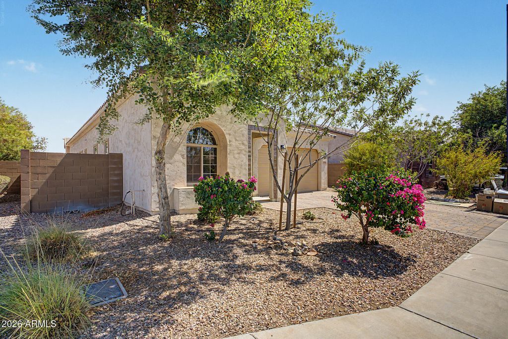 19927 W LINCOLN Street, Buckeye, AZ 85326 — photo 2
