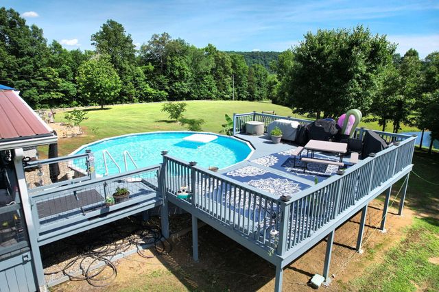 336 County Road 105, Athens, TN 37303