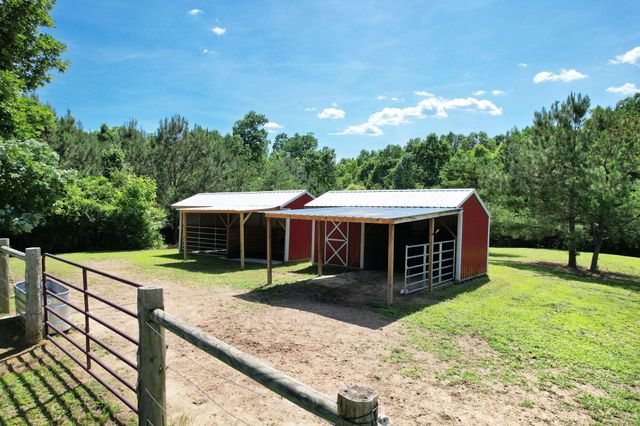 336 County Road 105, Athens, TN 37303