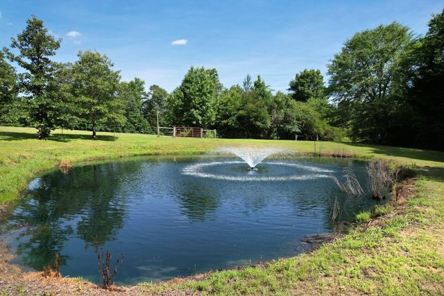 336 County Road 105, Athens, TN 37303