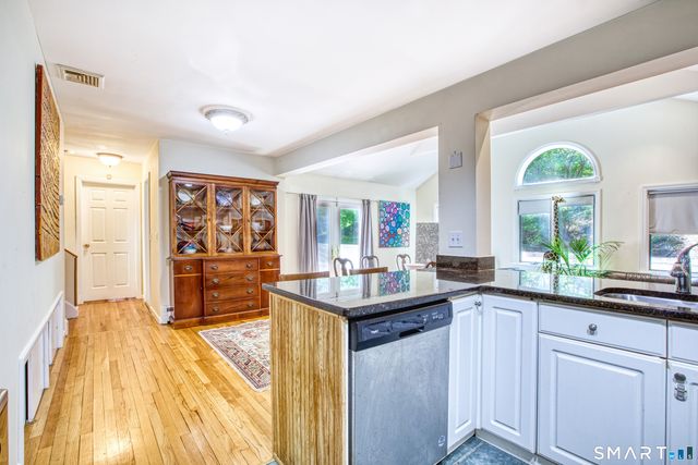 86 Sound Beach Ave Extension, Greenwich, CT 06878