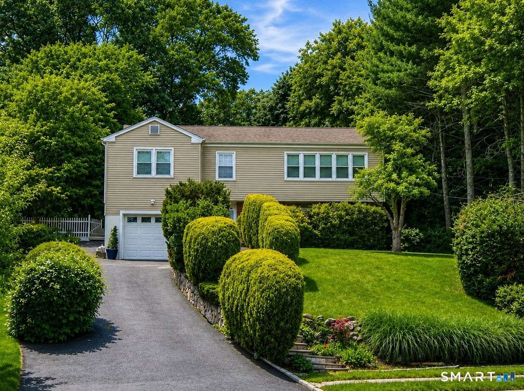 86 Sound Beach Ave Extension, Greenwich, CT 06878