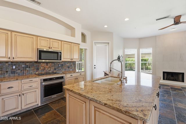 7458 E MARIPOSA GRANDE Drive, Scottsdale, AZ 85255