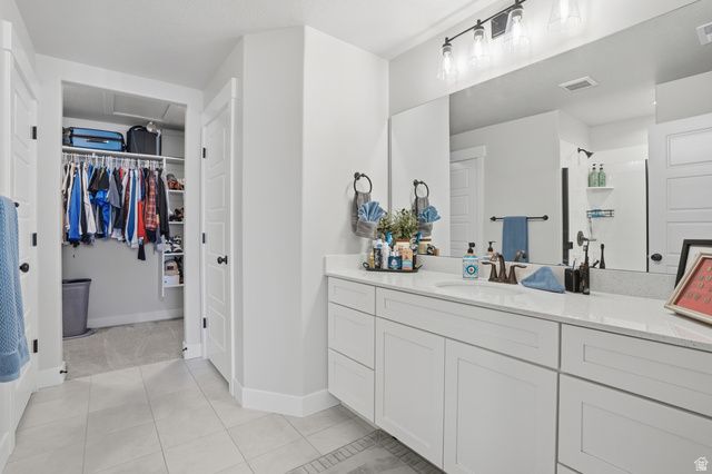 13499 S LANGDON DR, Riverton, UT 84096