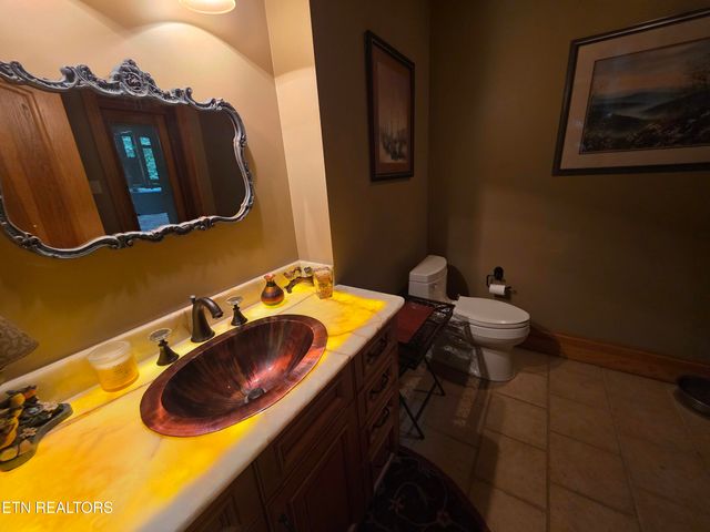 574 Bacon Springs Lane, Clinton, TN 37716