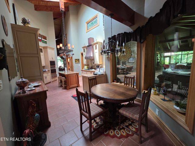 574 Bacon Springs Lane, Clinton, TN 37716