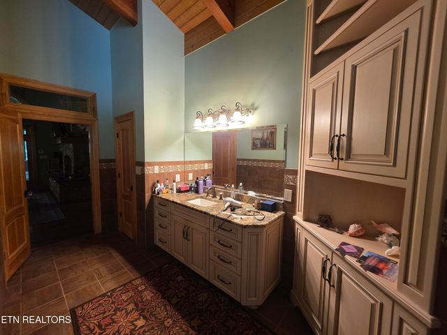 574 Bacon Springs Lane, Clinton, TN 37716