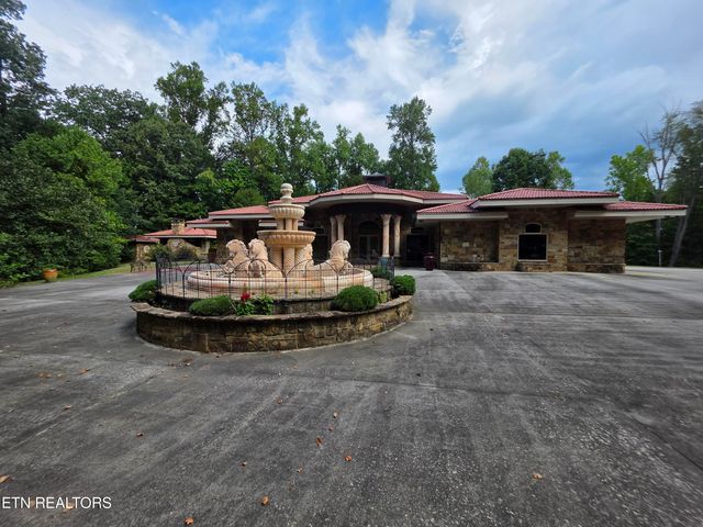 574 Bacon Springs Lane, Clinton, TN 37716