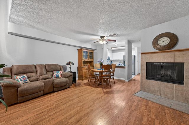 7623 Roberta Ln, Antelope, CA 95843