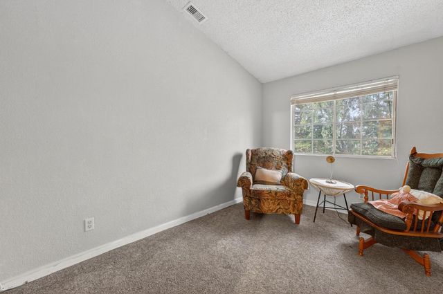 7623 Roberta Ln, Antelope, CA 95843