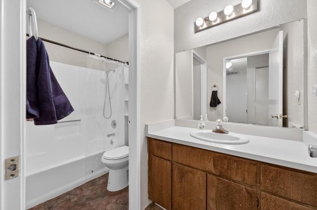 7623 Roberta Ln, Antelope, CA 95843