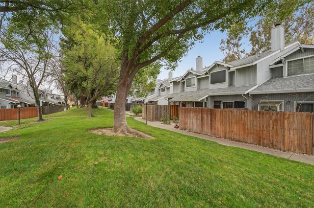 7623 Roberta Ln, Antelope, CA 95843