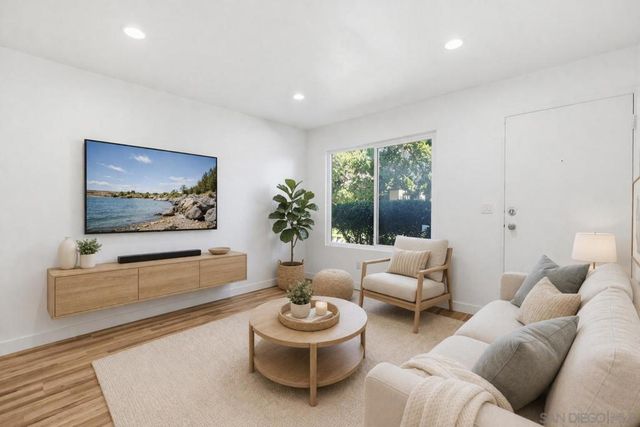 10347 Carefree Drive, Santee, CA 92071