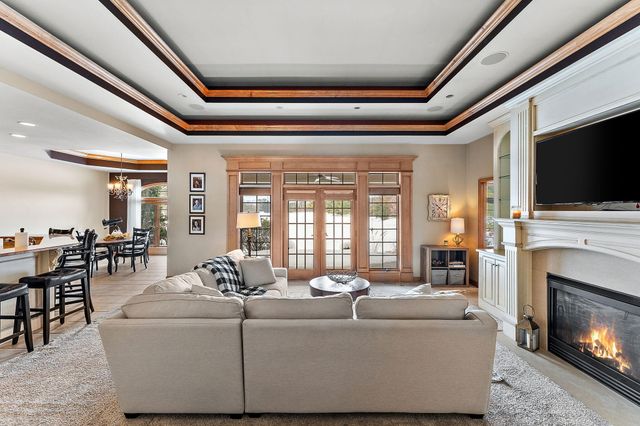 5540 Fountain View Drive, Wheatfield, IN 46392