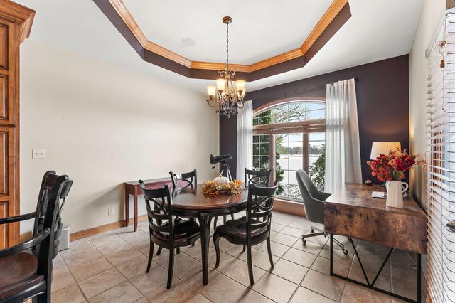 5540 Fountain View Drive, Wheatfield, IN 46392