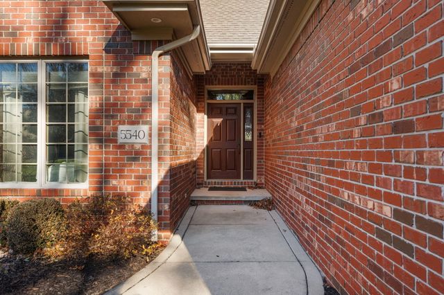 5540 Fountain View Drive, Wheatfield, IN 46392