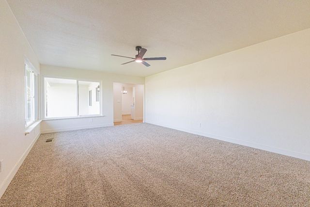 174 N Park Drive, Madera, CA 93637