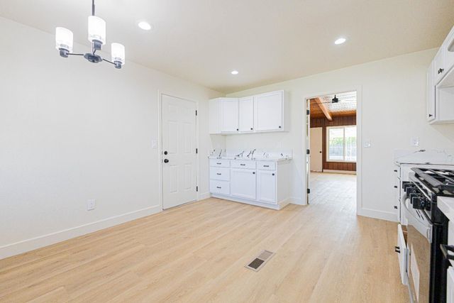 174 N Park Drive, Madera, CA 93637