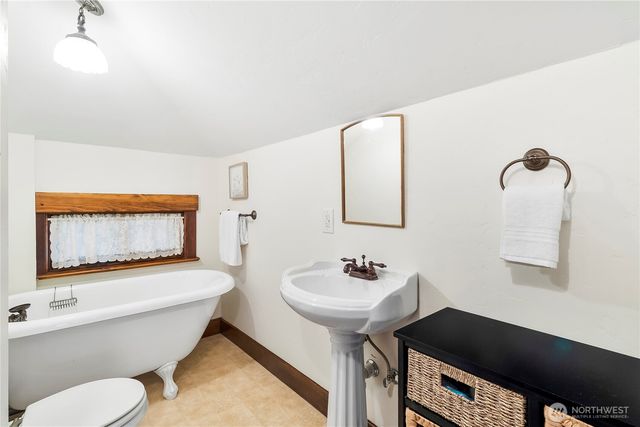 4205 204th St NE, Arlington, WA 98223