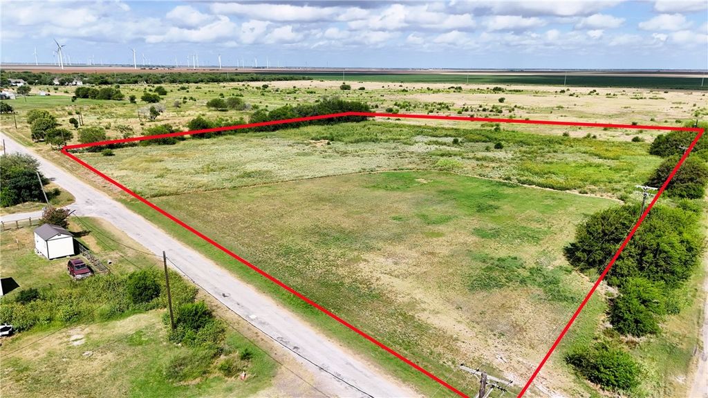 8 Compress Rd, Taft, TX 78390 — photo 3