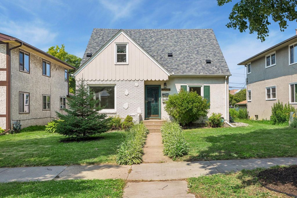 2206 Arthur Street NE, Minneapolis, MN 55418