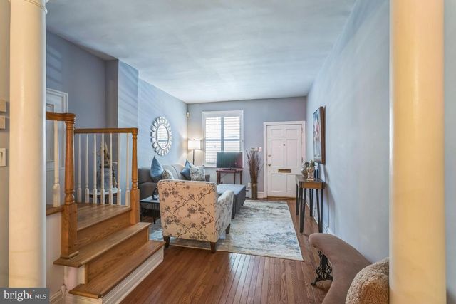 610 PINE ST, Philadelphia, PA 19106