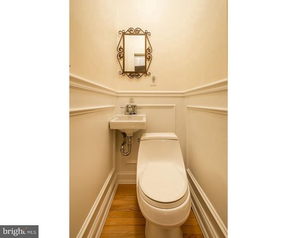 610 PINE ST, Philadelphia, PA 19106