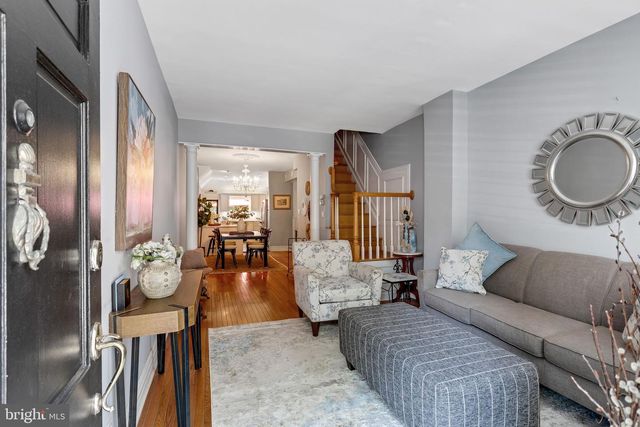 610 PINE ST, Philadelphia, PA 19106