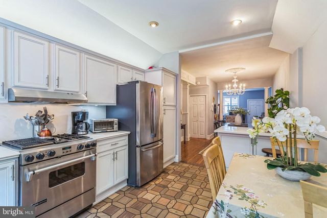 610 PINE ST, Philadelphia, PA 19106