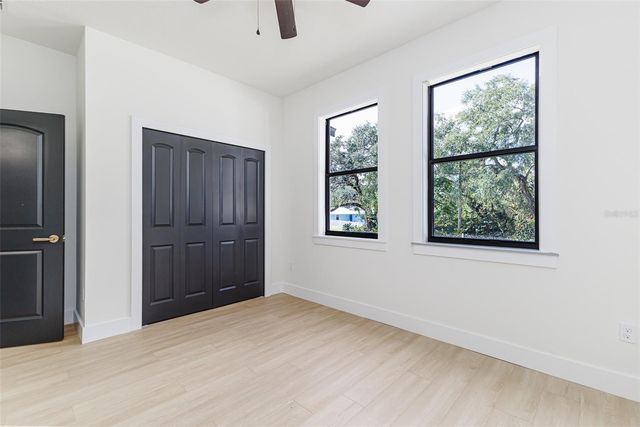 7905 N GREENWOOD AVENUE, Tampa, FL 33604