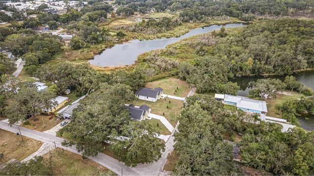 7905 N GREENWOOD AVENUE, Tampa, FL 33604