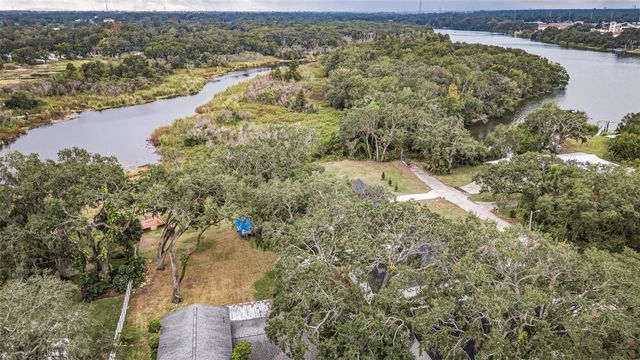 7905 N GREENWOOD AVENUE, Tampa, FL 33604