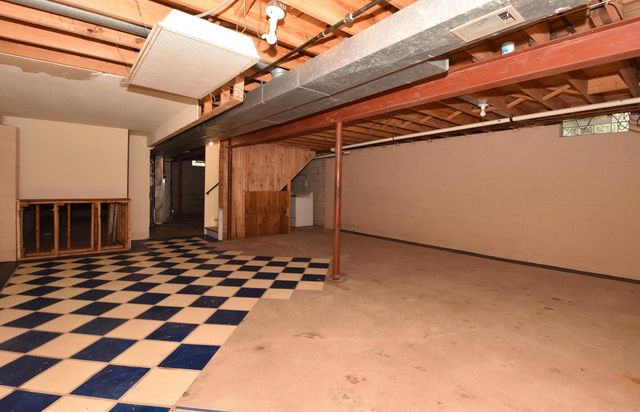 1855 Haymarket ROAD, Waukesha, WI 53186