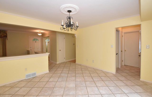 1855 Haymarket ROAD, Waukesha, WI 53186