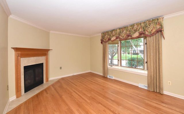 1855 Haymarket ROAD, Waukesha, WI 53186