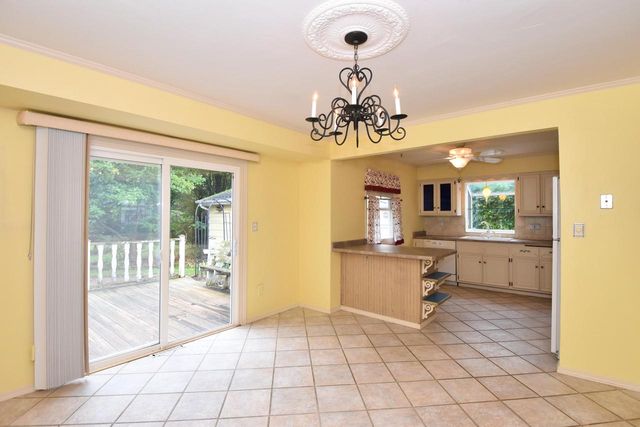 1855 Haymarket ROAD, Waukesha, WI 53186
