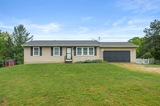 42598 15th Avenue, Bloomingdale, MI 49026