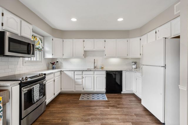 5855 Valley Forge Drive 109, Houston, TX 77057