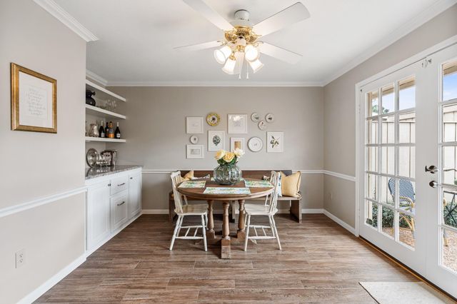 5855 Valley Forge Drive 109, Houston, TX 77057