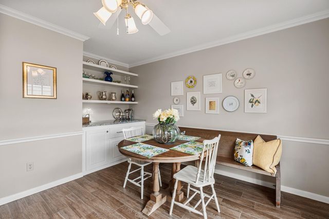 5855 Valley Forge Drive 109, Houston, TX 77057