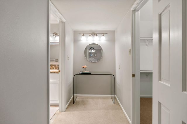 5855 Valley Forge Drive 109, Houston, TX 77057