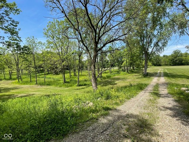 5586 Gibbs Road, Plainfield, IN 46168