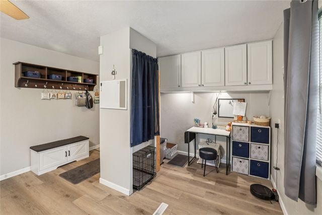 802 12th Street E, Vinton, IA 52349